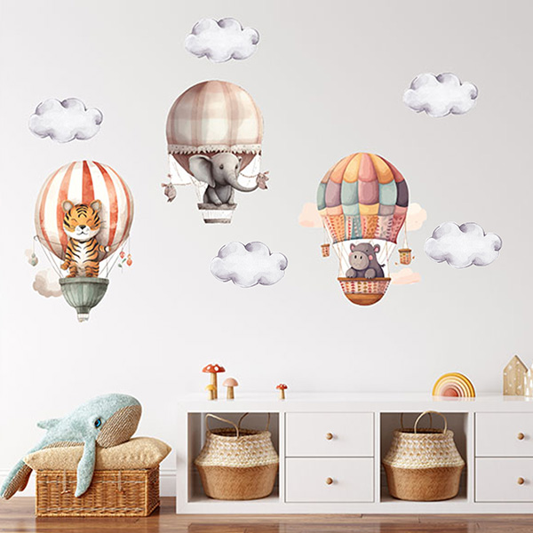 استیکر دیواری کودک راتیانا مدل animals in ballon مجموعه 8 عددی